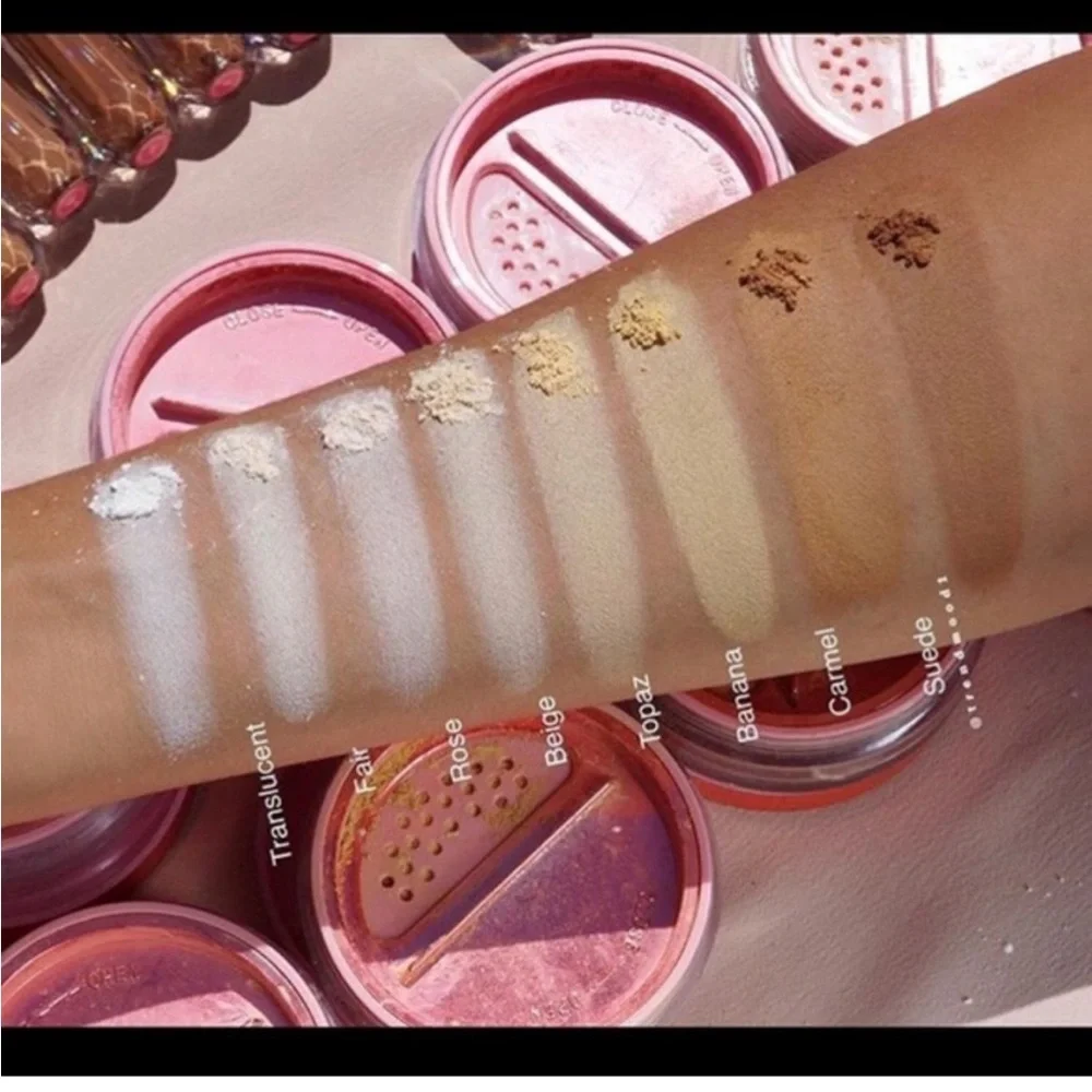 NIB Jeffree Star Cosmetics Magic Star Luminous Setting Powder in Banana JSC